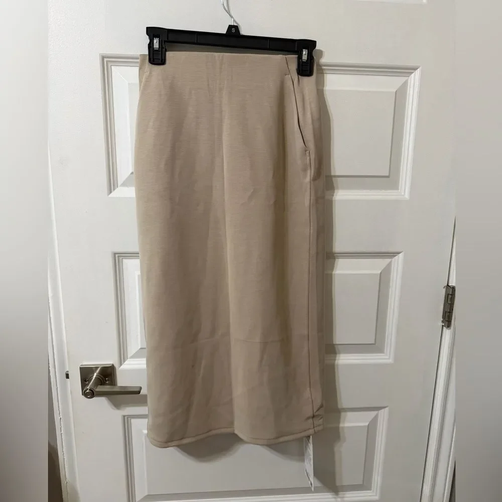 New Lululemon Softstreme High Rise Midi Skirt